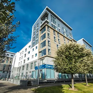 Ocean Serviced **** Edinburgh