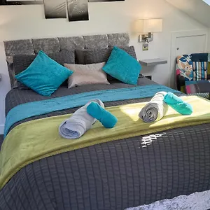 Rosemary House Accommodation-nr Brs Airport Winford